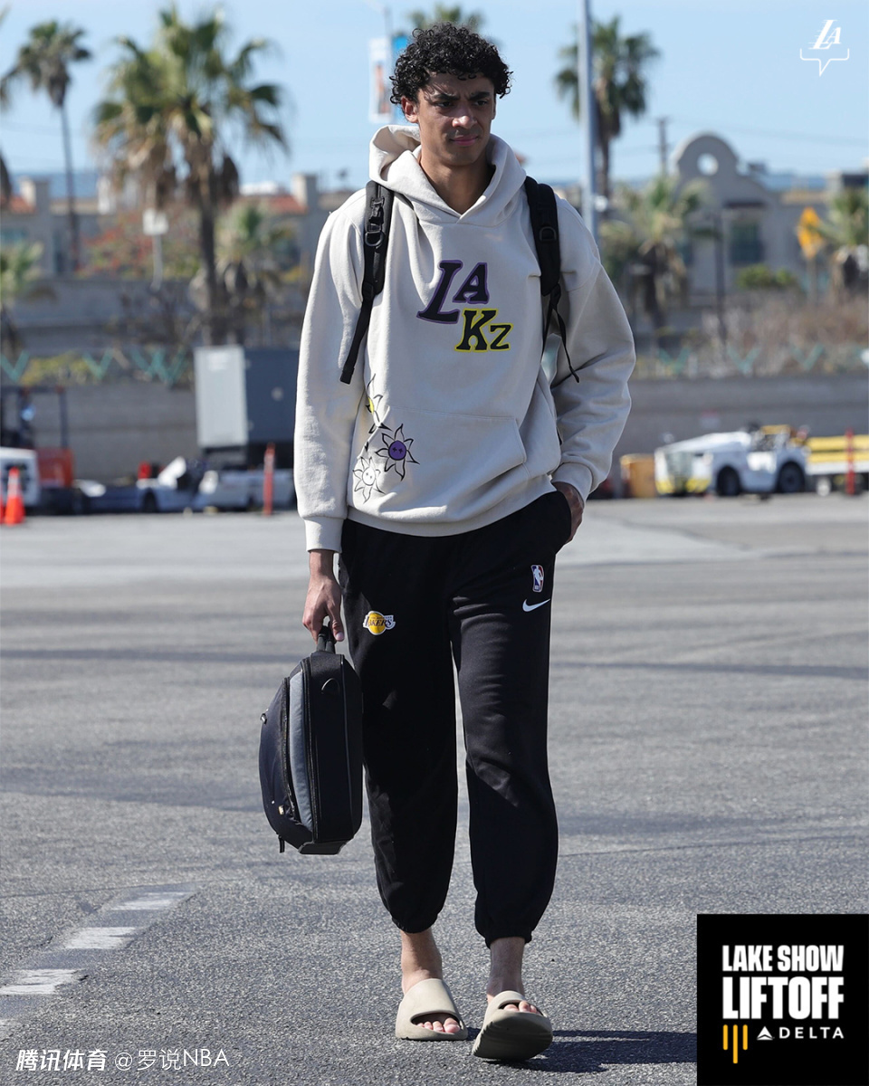 今夜NBA总决赛焦点战;浙江稠州篮板制胜;球迷炸锅;数据趋势出现新变化 今夜NBA总决赛焦点战;浙江稠州篮板制胜;球迷炸锅;数据趋势出现新变化