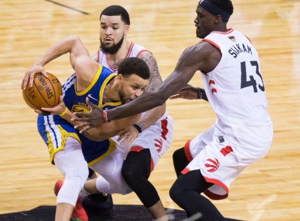 今夜NBA总决赛焦点战;浙江稠州篮板制胜;球迷炸锅;数据趋势出现新变化 今夜NBA总决赛焦点战;浙江稠州篮板制胜;球迷炸锅;数据趋势出现新变化