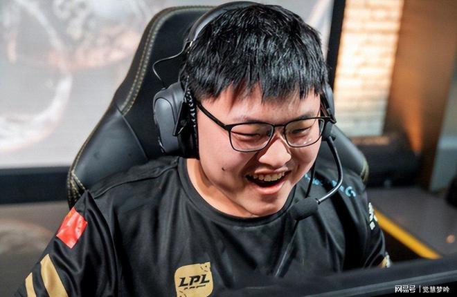 Uzi回归赛场，绝杀首场状态亮眼，热火观众沸腾！的简单介绍