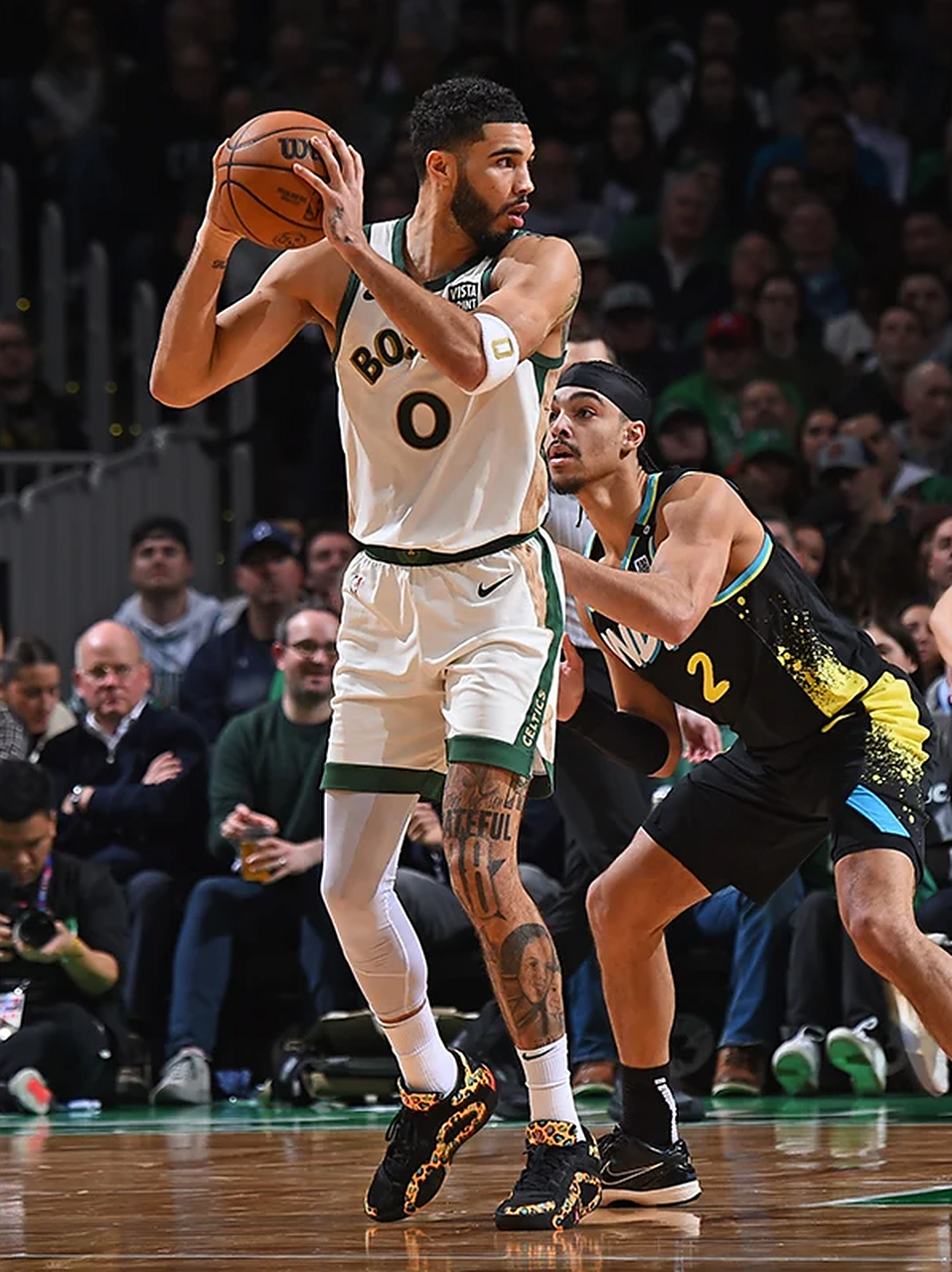 塔图姆在快船比赛中惊险取胜，高光表现引发热议！的简单介绍