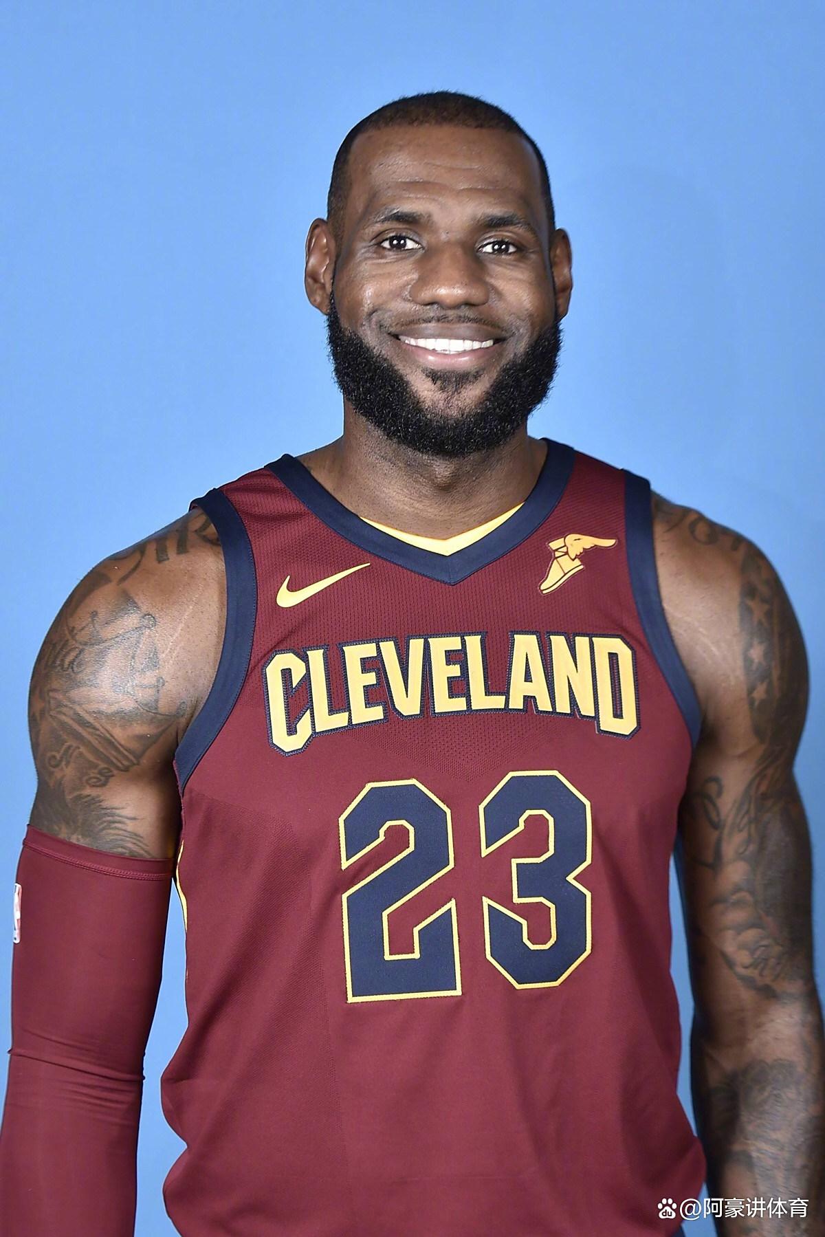  詹姆斯在雄鹿比赛中连败,回归赛场引发热议的原因 